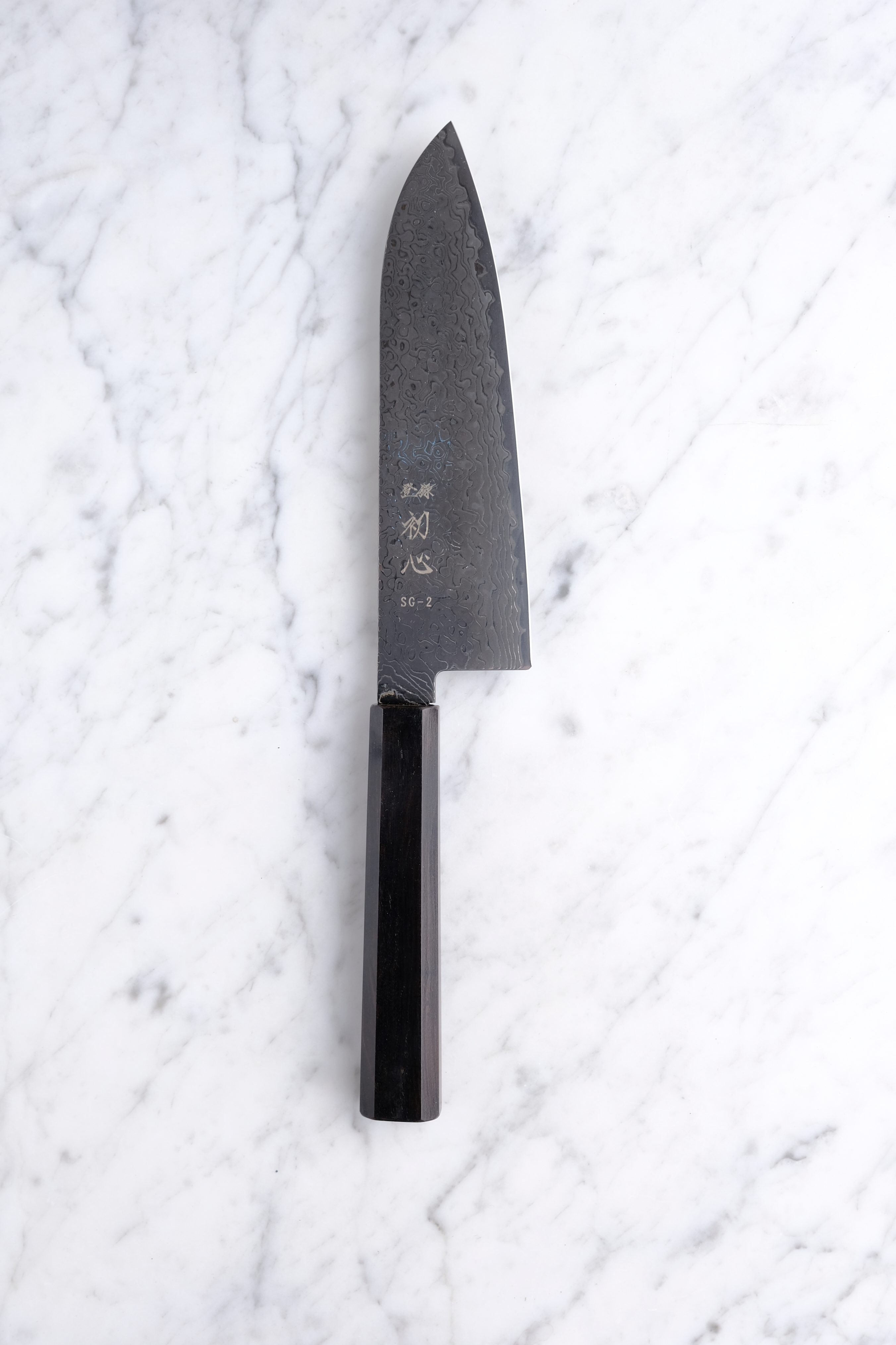 Hatsukokoro Ryuhyo Kurozome SG2 - 180mm Santoku